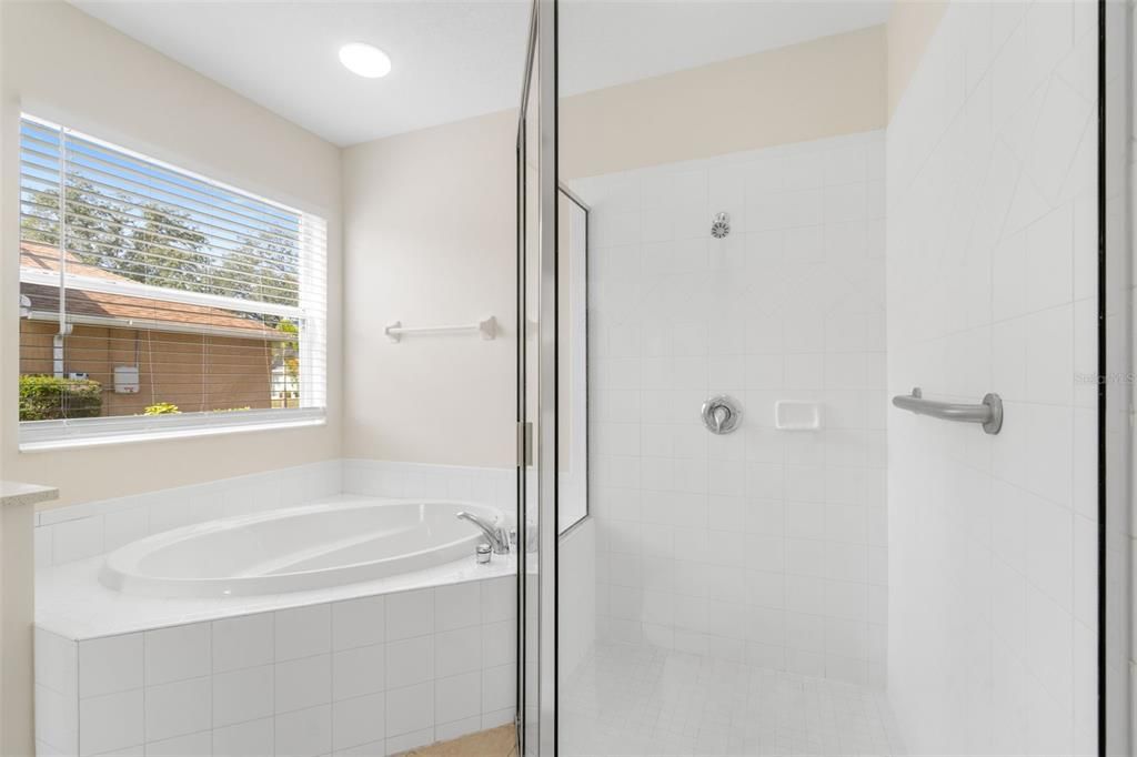 待售: $349,900 (3 贝兹, 2 浴室, 2034 平方英尺)