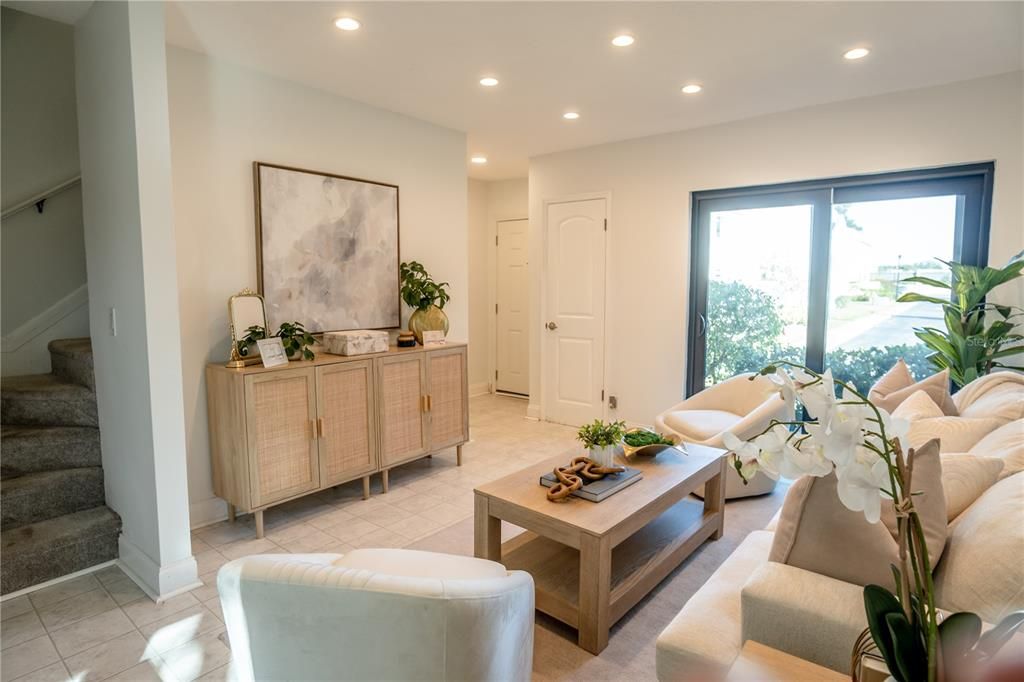 For Sale: $199,999 (1 beds, 1 baths, 830 Square Feet)