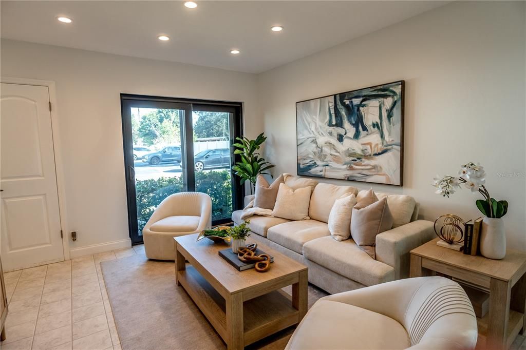 For Sale: $199,999 (1 beds, 1 baths, 830 Square Feet)