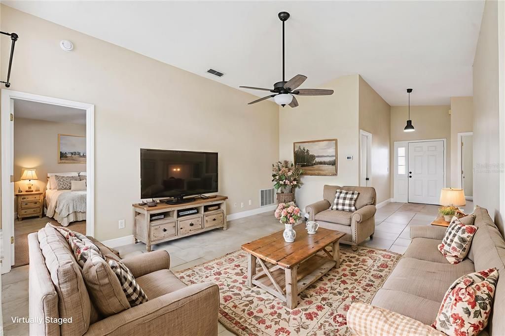 待售: $434,998 (3 贝兹, 2 浴室, 1396 平方英尺)