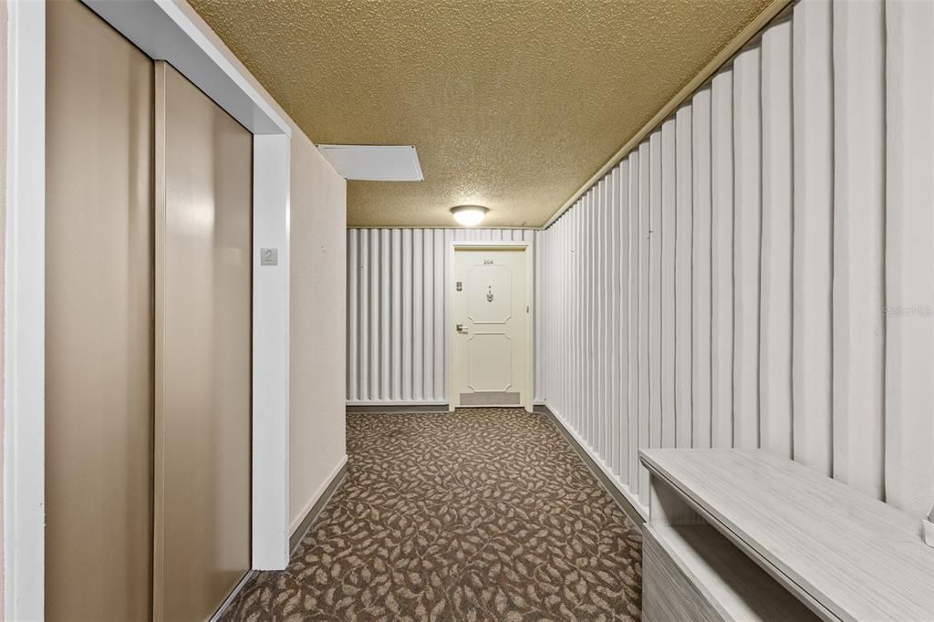 出租: $2,500 (2 贝兹, 2 浴室, 1280 平方英尺)