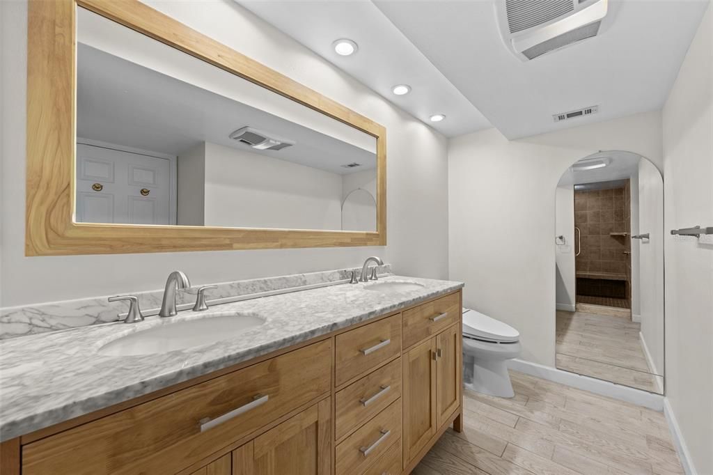 出租: $2,500 (2 贝兹, 2 浴室, 1280 平方英尺)