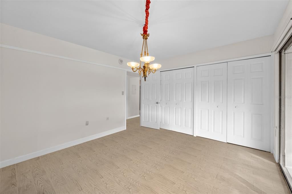 出租: $2,500 (2 贝兹, 2 浴室, 1280 平方英尺)