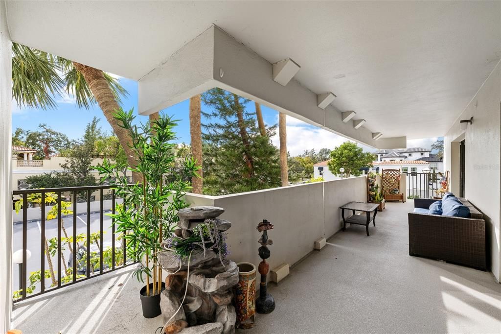 出租: $2,500 (2 贝兹, 2 浴室, 1280 平方英尺)