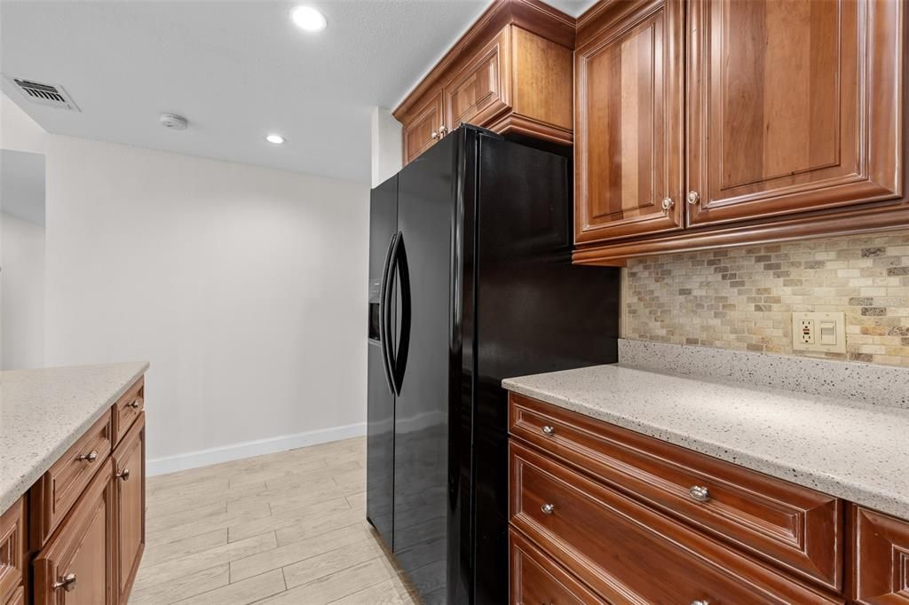 出租: $2,500 (2 贝兹, 2 浴室, 1280 平方英尺)