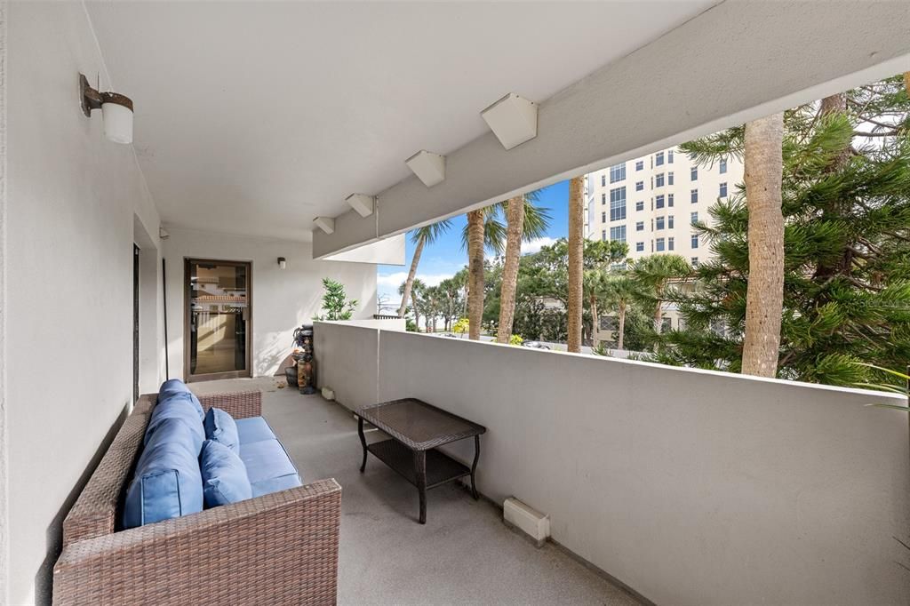 出租: $2,500 (2 贝兹, 2 浴室, 1280 平方英尺)