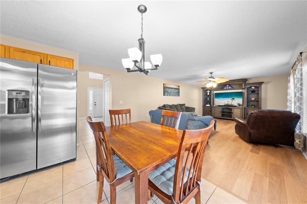 For Sale: $485,000 (4 beds, 2 baths, 2419 Square Feet)