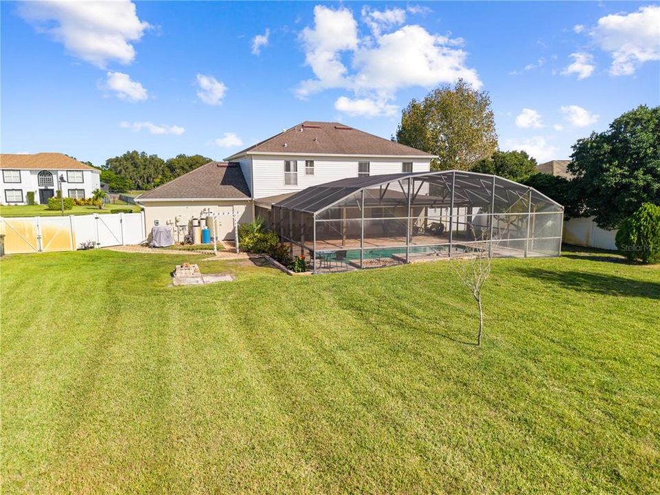 For Sale: $485,000 (4 beds, 2 baths, 2419 Square Feet)