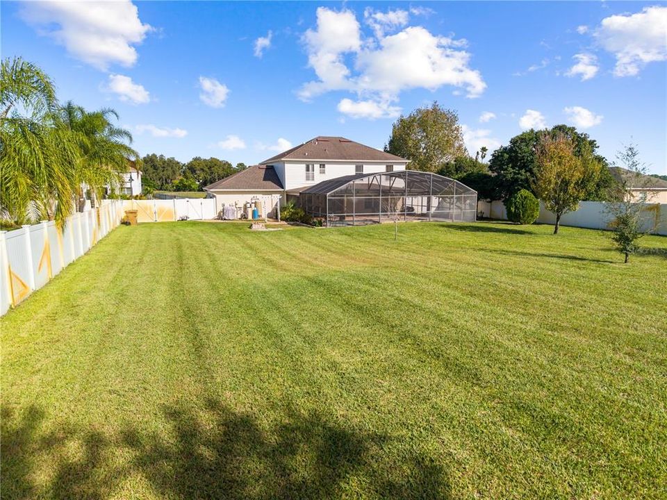 For Sale: $485,000 (4 beds, 2 baths, 2419 Square Feet)