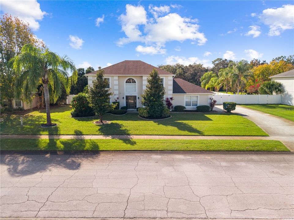 For Sale: $485,000 (4 beds, 2 baths, 2419 Square Feet)