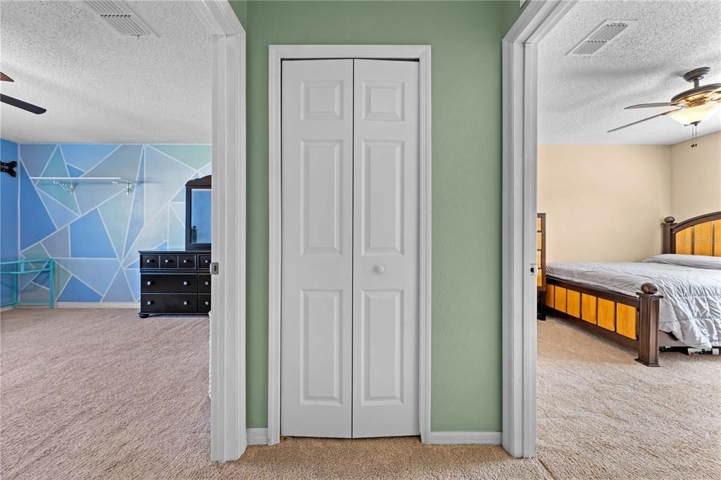 For Sale: $485,000 (4 beds, 2 baths, 2419 Square Feet)