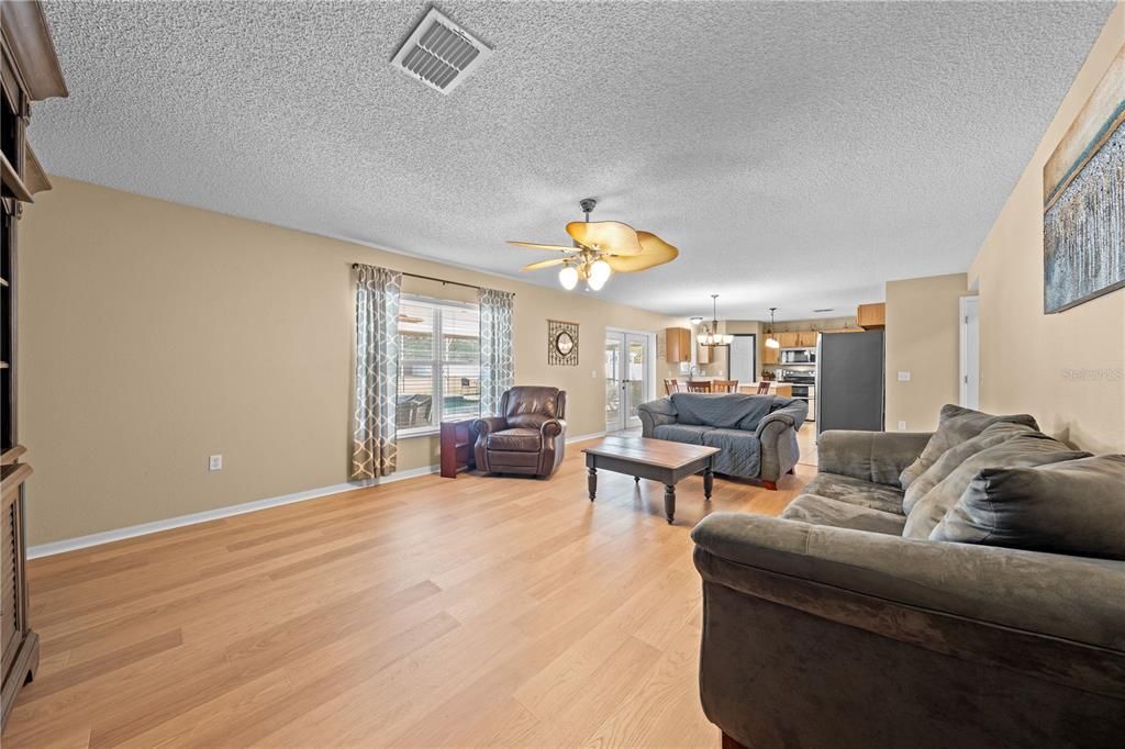 For Sale: $485,000 (4 beds, 2 baths, 2419 Square Feet)