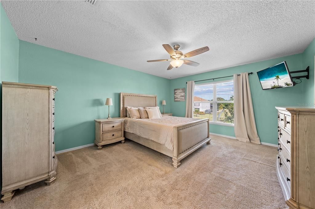 For Sale: $485,000 (4 beds, 2 baths, 2419 Square Feet)