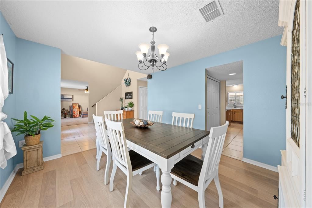 For Sale: $485,000 (4 beds, 2 baths, 2419 Square Feet)