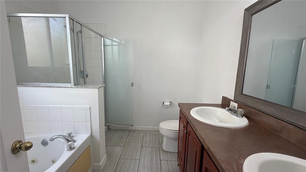 For Sale: $450,660 (5 beds, 3 baths, 3108 Square Feet)