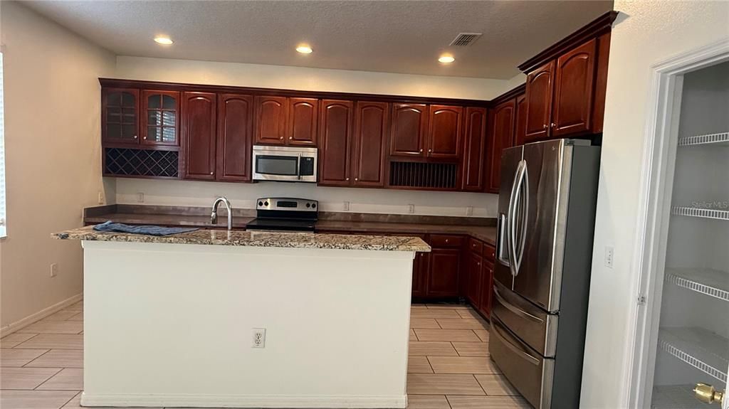 For Sale: $450,660 (5 beds, 3 baths, 3108 Square Feet)