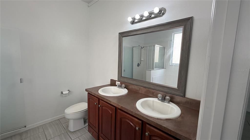 For Sale: $450,660 (5 beds, 3 baths, 3108 Square Feet)