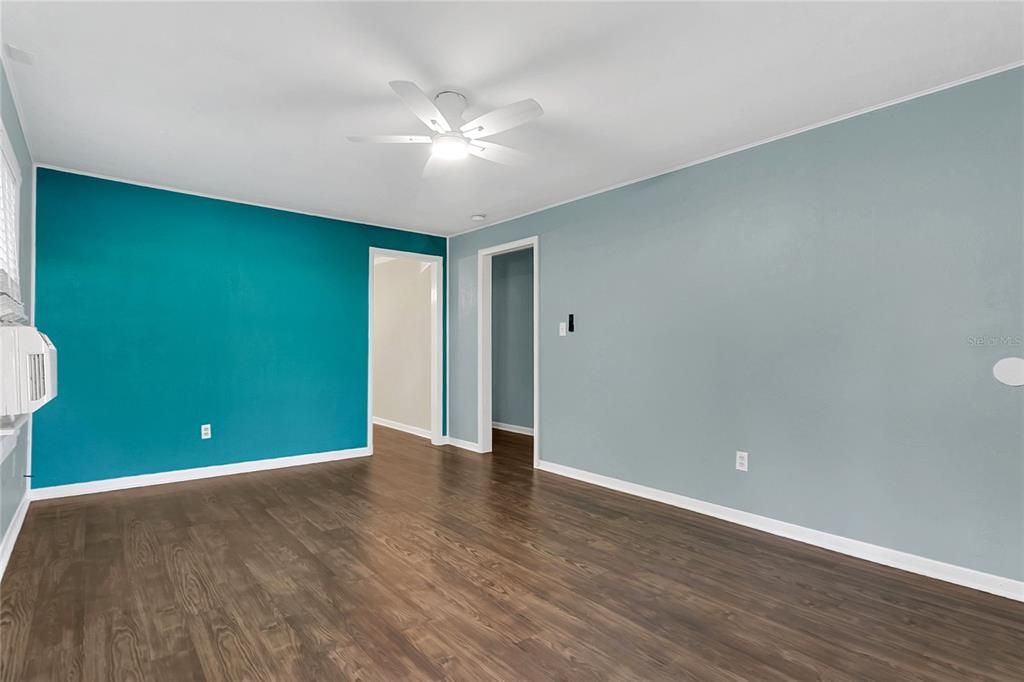 В аренду: $1,650 (2 спален, 1 ванн, 768 Квадратных фут)