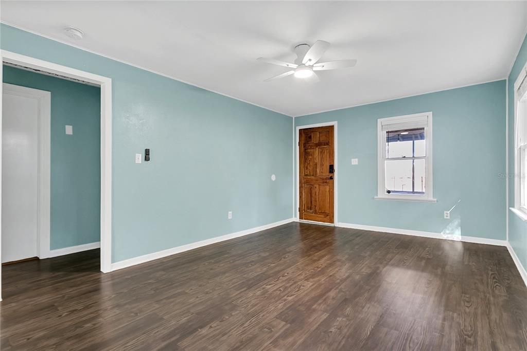 В аренду: $1,650 (2 спален, 1 ванн, 768 Квадратных фут)