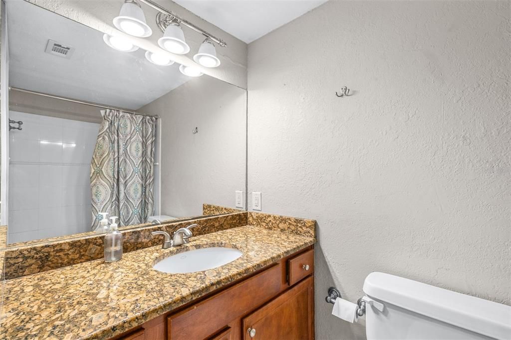 待售: $899,999 (5 贝兹, 5 浴室, 2552 平方英尺)