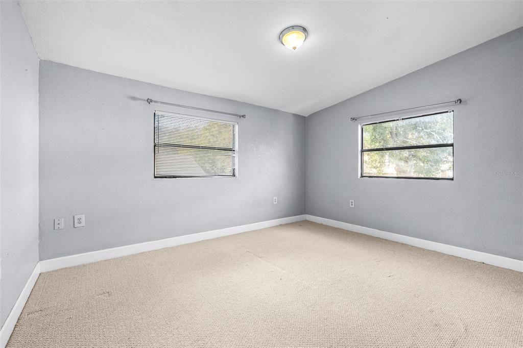 待售: $899,999 (5 贝兹, 5 浴室, 2552 平方英尺)