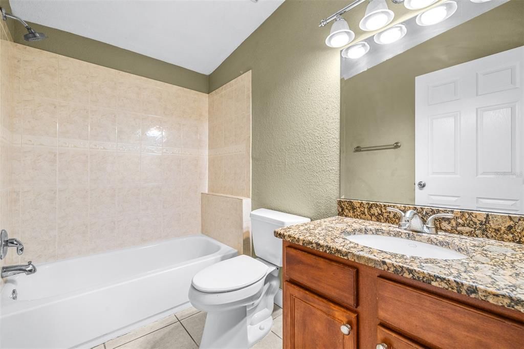 待售: $899,999 (5 贝兹, 5 浴室, 2552 平方英尺)