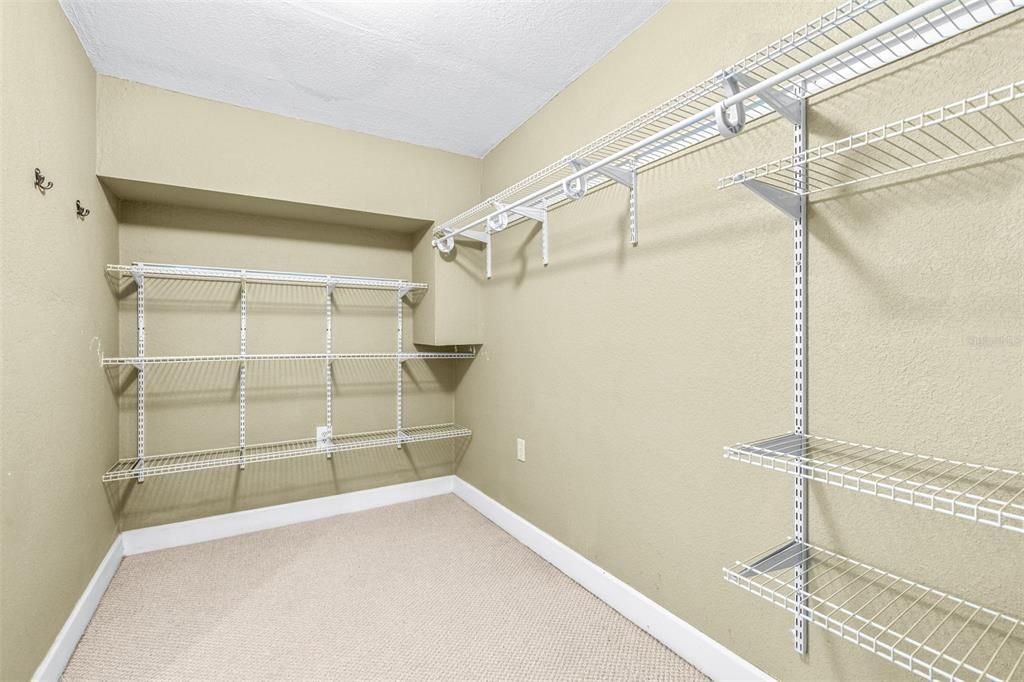 待售: $899,999 (5 贝兹, 5 浴室, 2552 平方英尺)