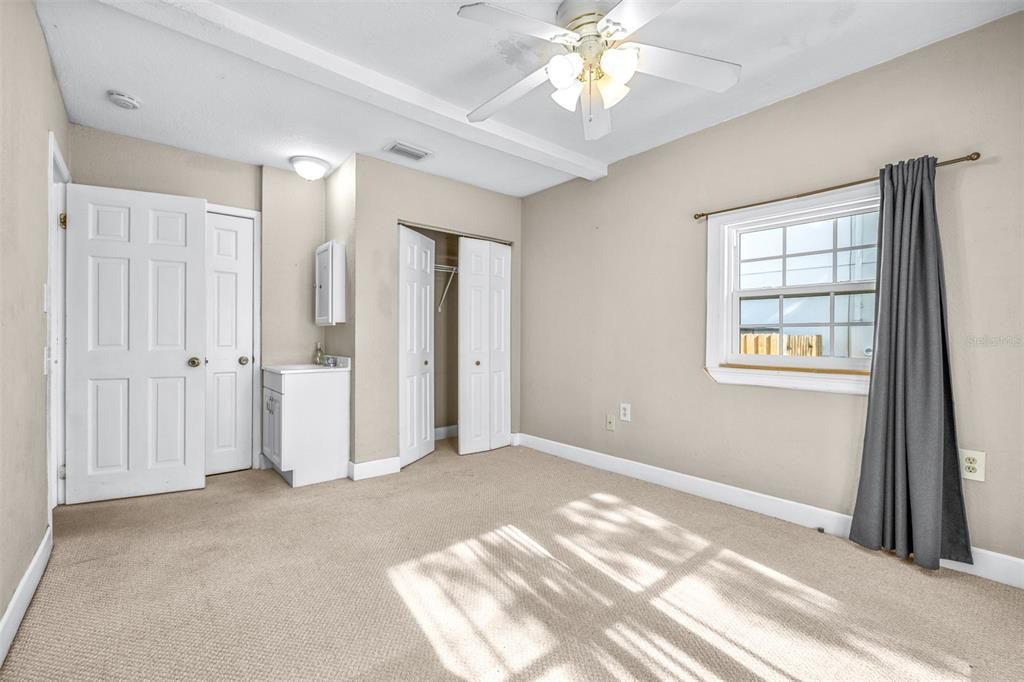 待售: $899,999 (5 贝兹, 5 浴室, 2552 平方英尺)