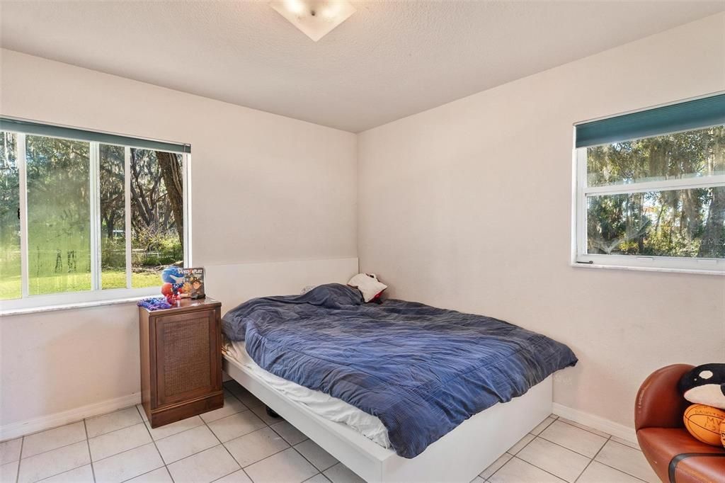 For Sale: $499,000 (3 beds, 2 baths, 1628 Square Feet)