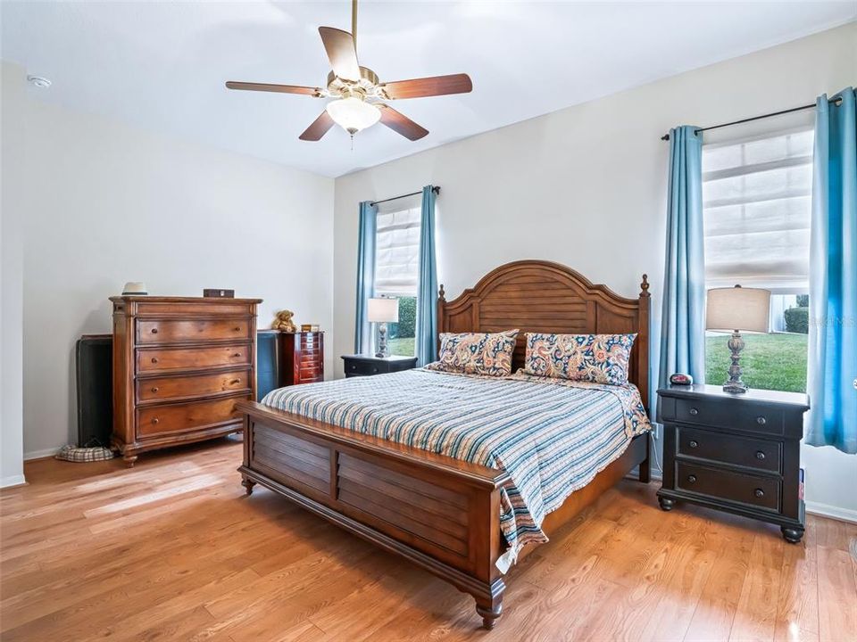 For Sale: $349,900 (3 beds, 2 baths, 1867 Square Feet)