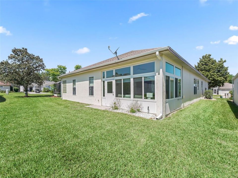 For Sale: $349,900 (3 beds, 2 baths, 1867 Square Feet)