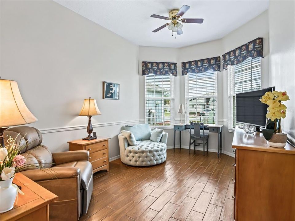 For Sale: $349,900 (3 beds, 2 baths, 1867 Square Feet)