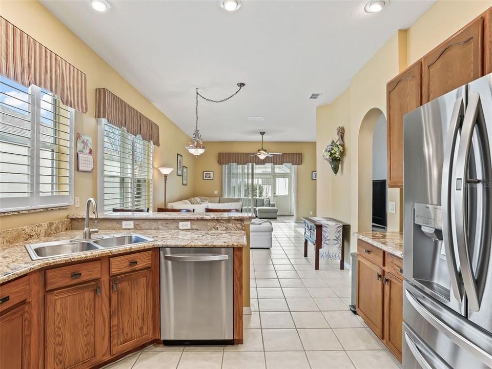 For Sale: $349,900 (3 beds, 2 baths, 1867 Square Feet)