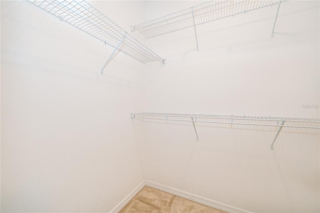 For Rent: $2,250 (3 beds, 2 baths, 1303 Square Feet)