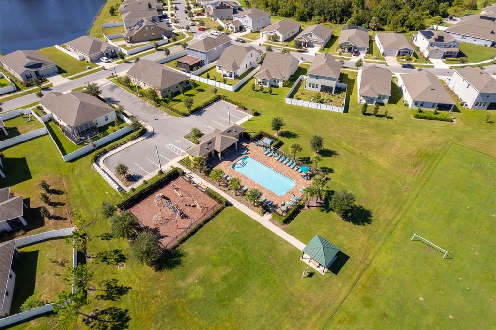 For Rent: $2,250 (3 beds, 2 baths, 1303 Square Feet)