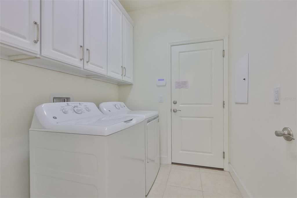 待售: $299,500 (2 贝兹, 2 浴室, 1644 平方英尺)