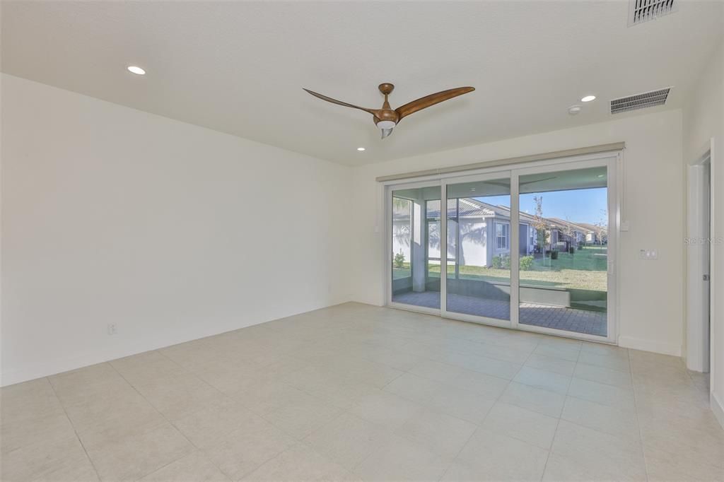 待售: $299,500 (2 贝兹, 2 浴室, 1644 平方英尺)