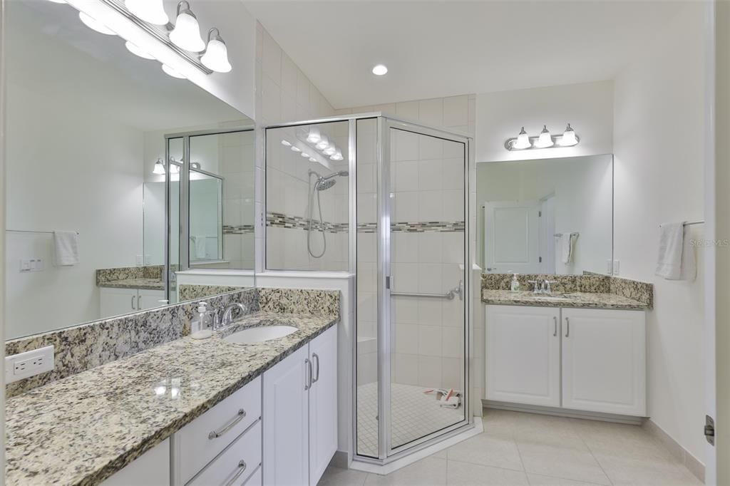 待售: $299,500 (2 贝兹, 2 浴室, 1644 平方英尺)