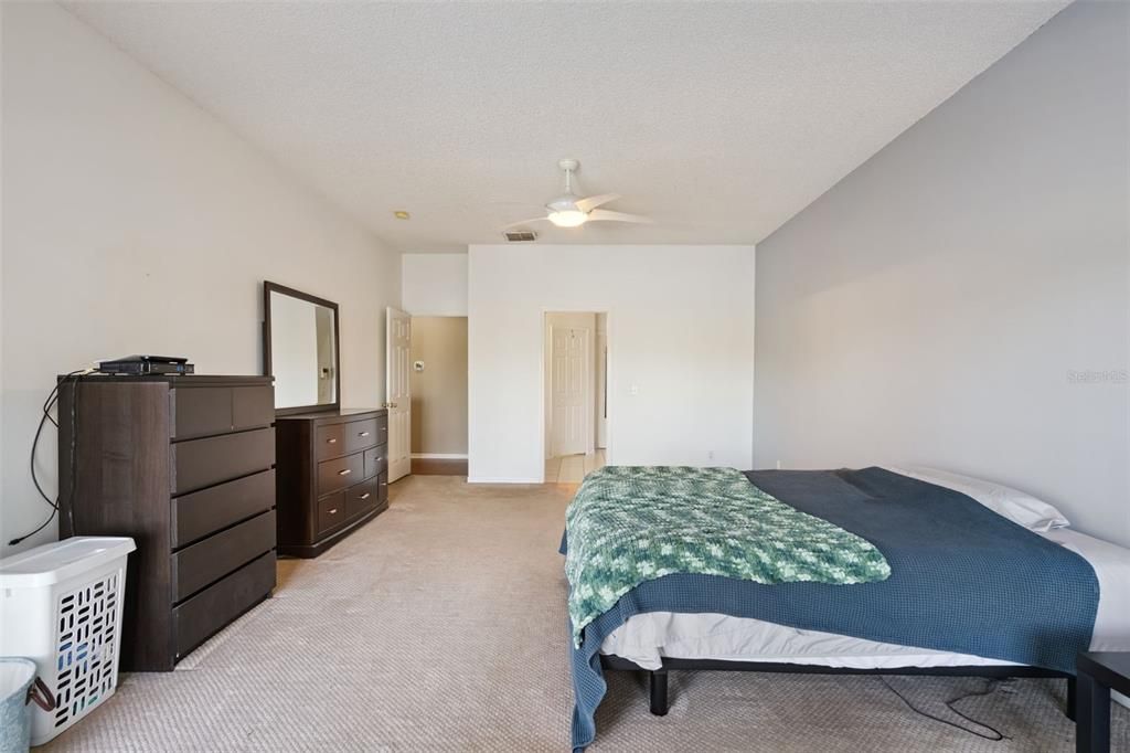 For Sale: $575,000 (4 beds, 2 baths, 2375 Square Feet)