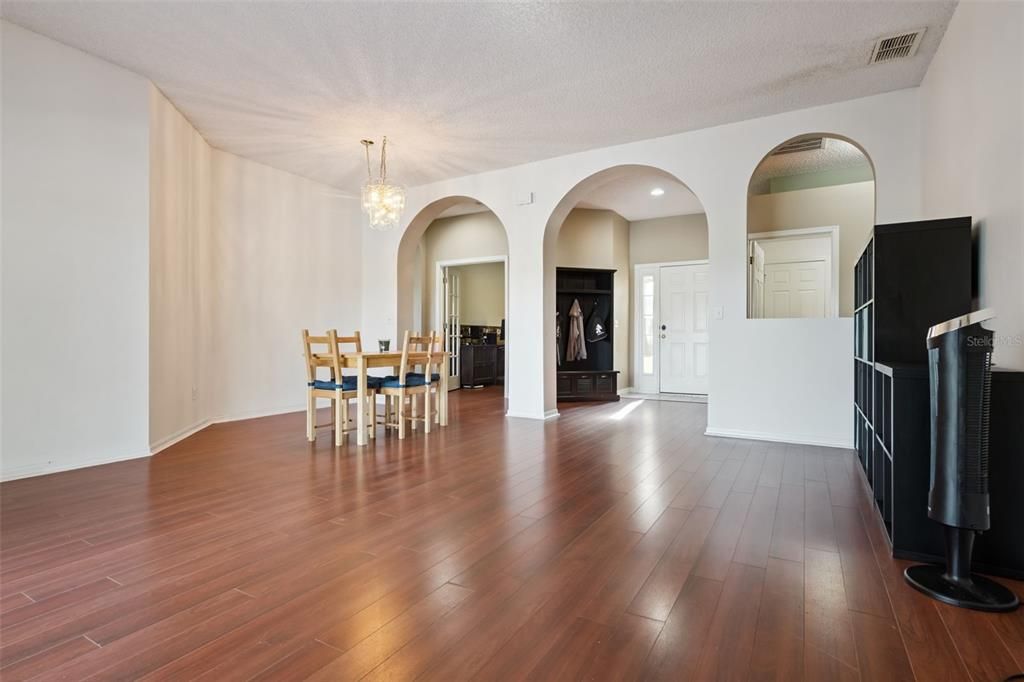 For Sale: $575,000 (4 beds, 2 baths, 2375 Square Feet)