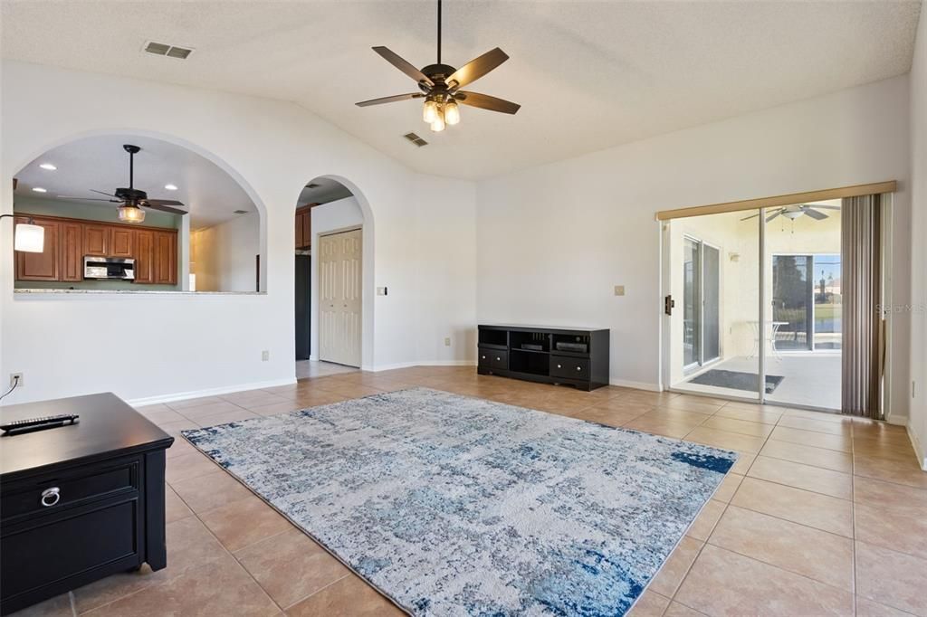 For Sale: $575,000 (4 beds, 2 baths, 2375 Square Feet)