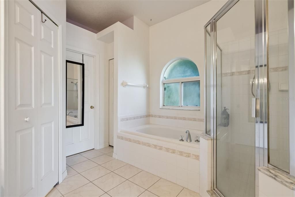 For Sale: $575,000 (4 beds, 2 baths, 2375 Square Feet)