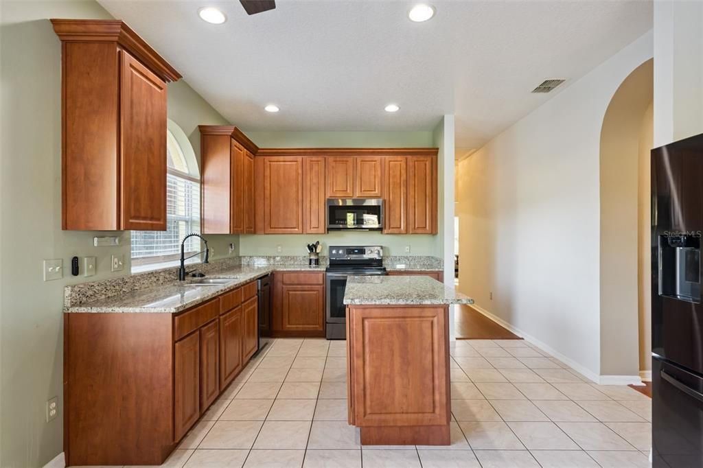 For Sale: $575,000 (4 beds, 2 baths, 2375 Square Feet)