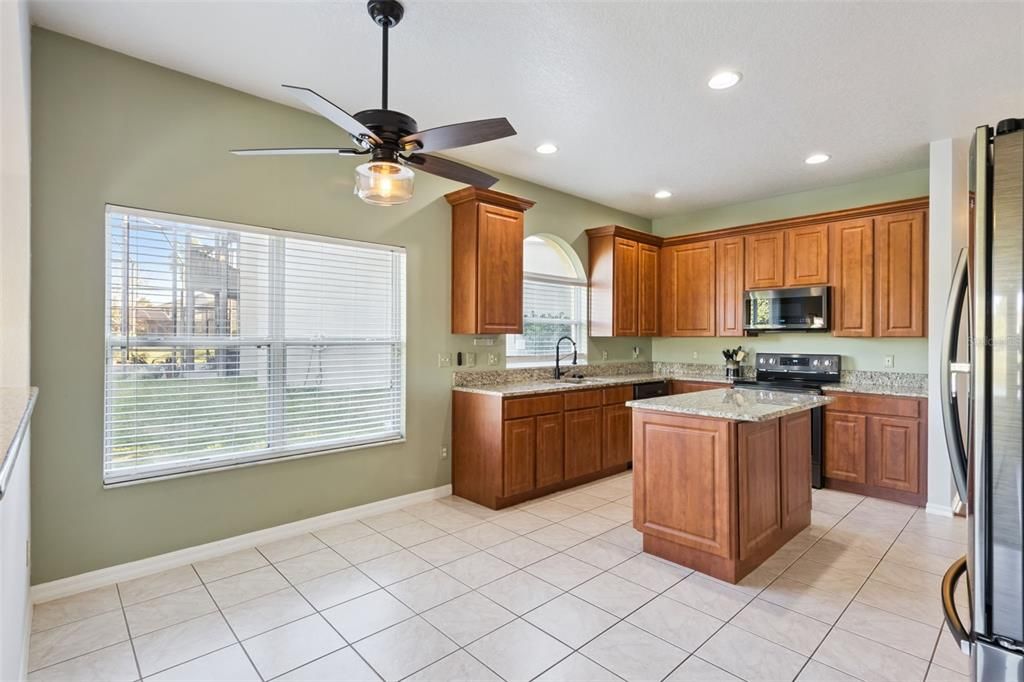 For Sale: $575,000 (4 beds, 2 baths, 2375 Square Feet)