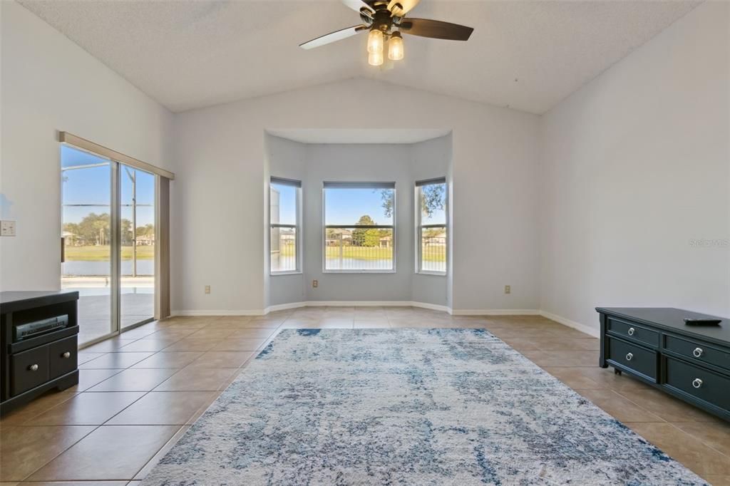 For Sale: $575,000 (4 beds, 2 baths, 2375 Square Feet)