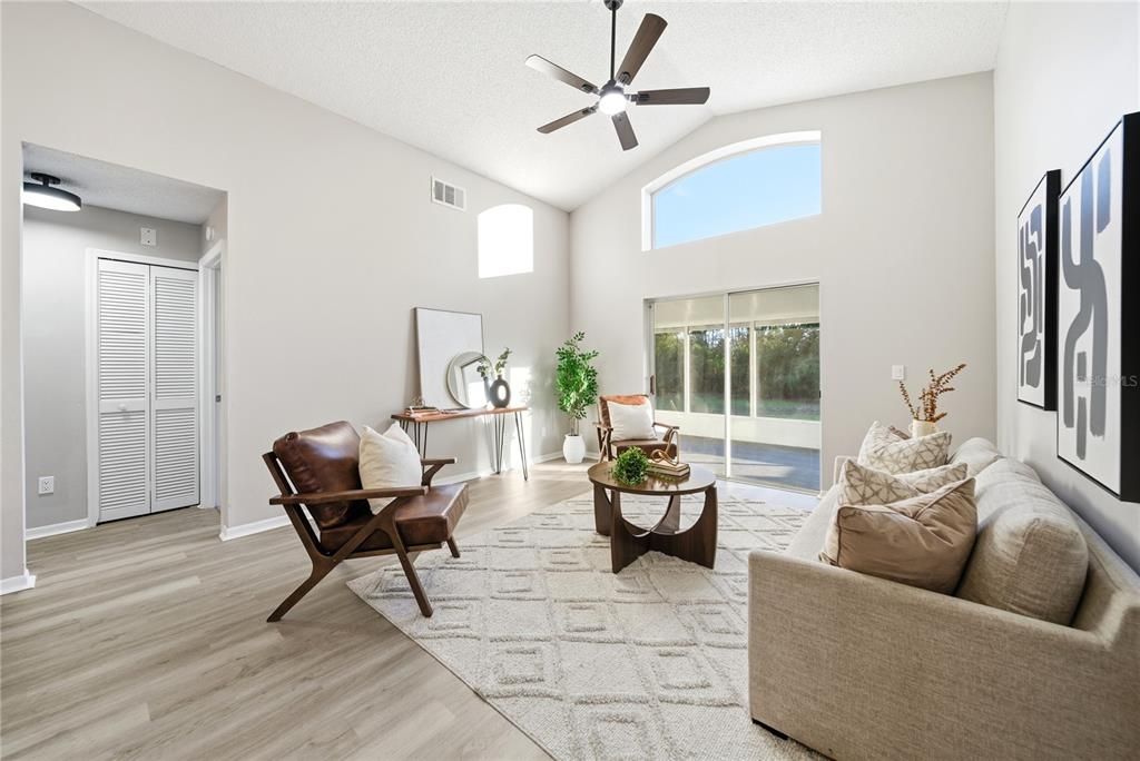 На продажу: $317,500 (3 спален, 2 ванн, 1243 Квадратных фут)