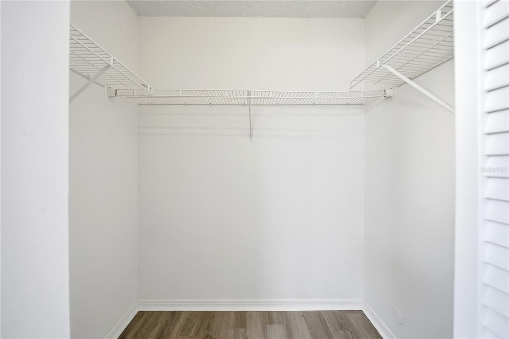 На продажу: $317,500 (3 спален, 2 ванн, 1243 Квадратных фут)