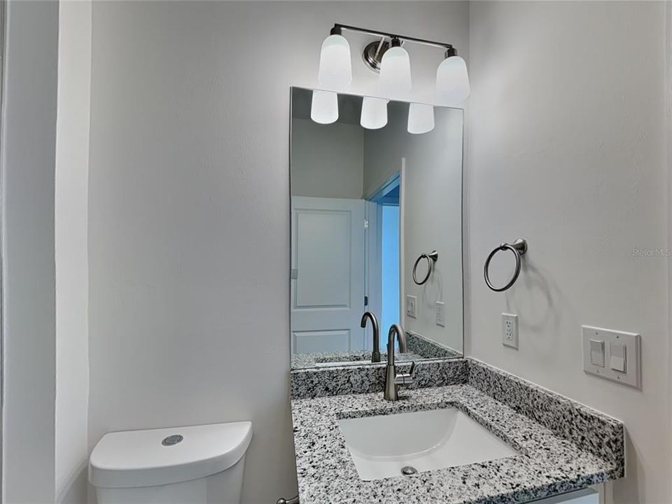 En Venta: $329,900 (4 camas, 2 baños, 1914 Pies cuadrados)