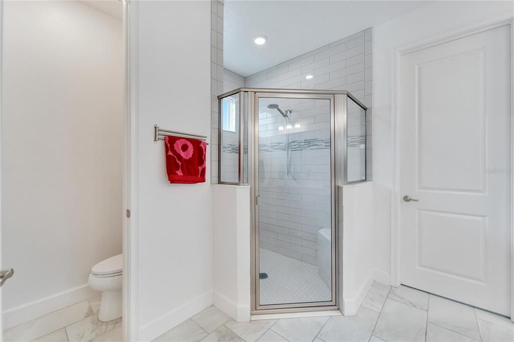 待售: $599,000 (4 贝兹, 3 浴室, 2625 平方英尺)