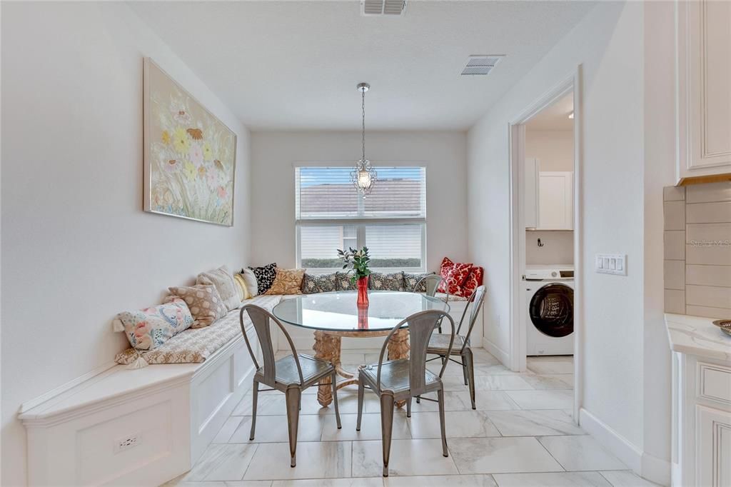 待售: $599,000 (4 贝兹, 3 浴室, 2625 平方英尺)